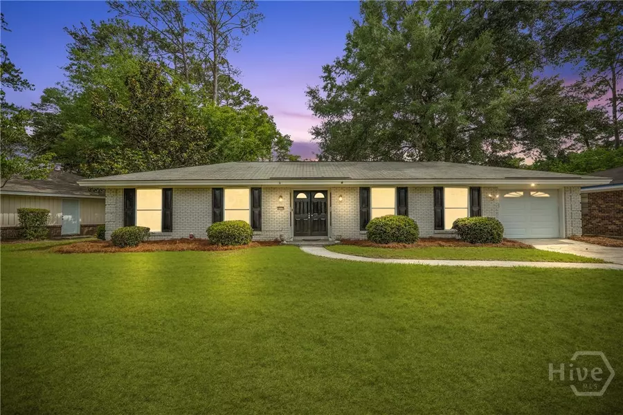 9519 Dunwoody DR, Savannah, GA 31406