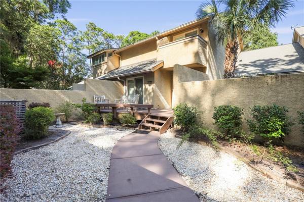 4 Tapestry LN, Savannah, GA 31411