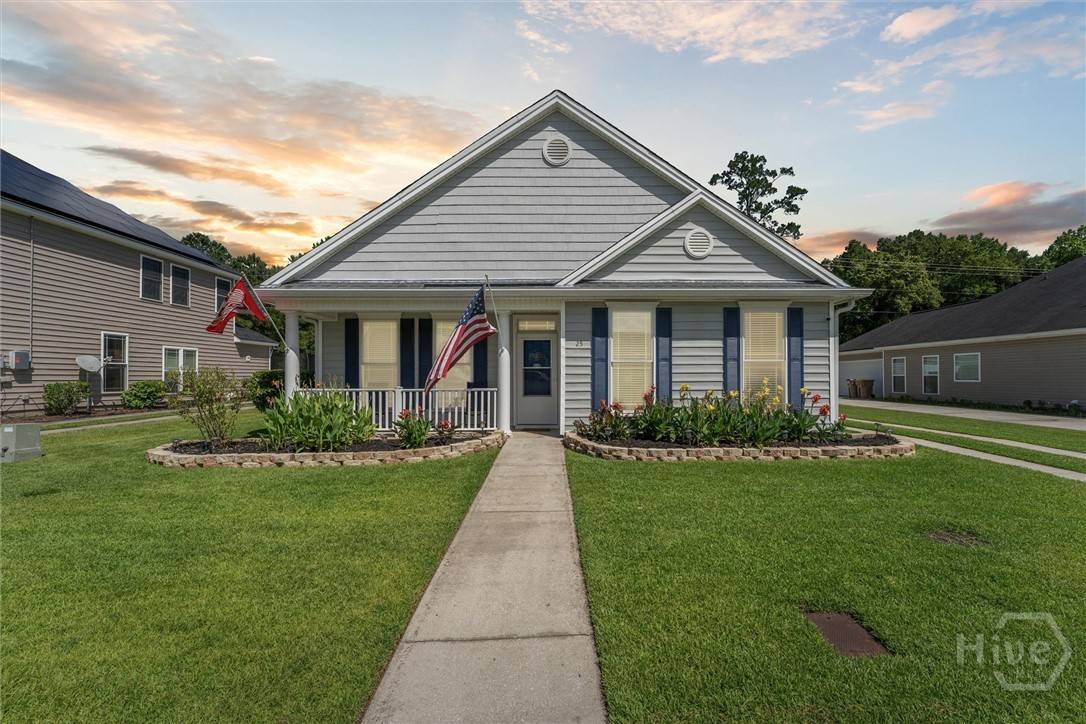 25 Savannah LN, Richmond Hill, GA 31324