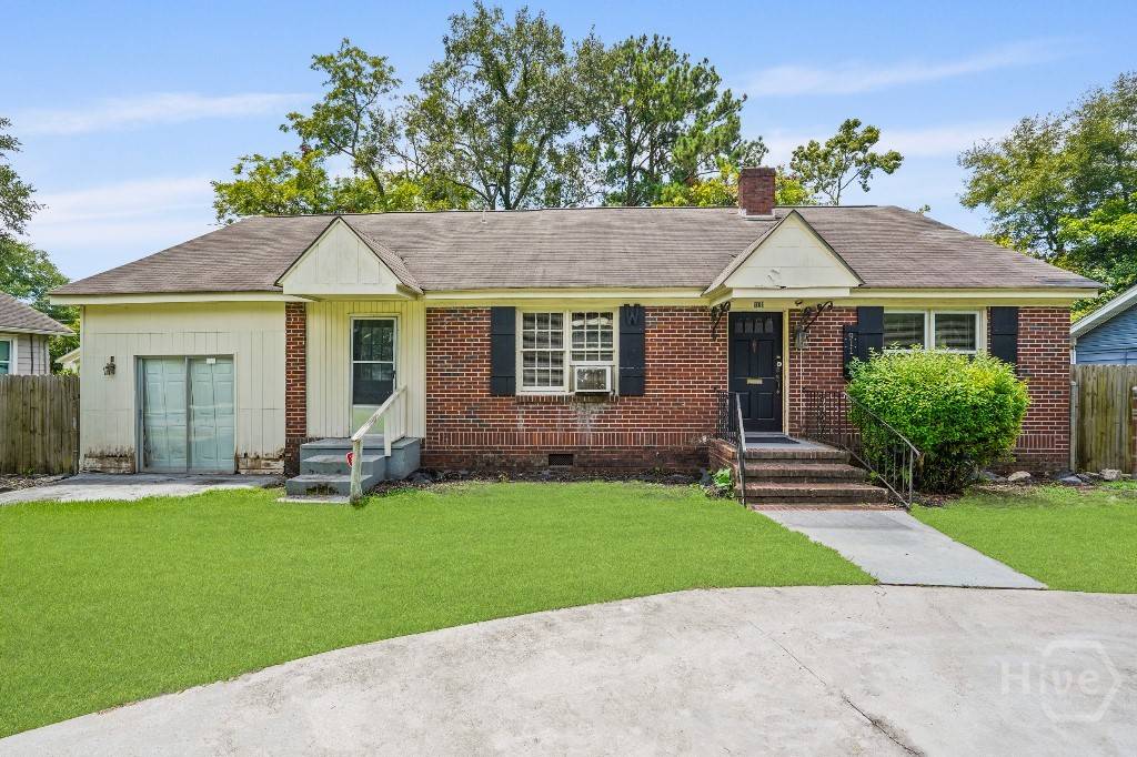 911 E 35th ST, Savannah, GA 31401