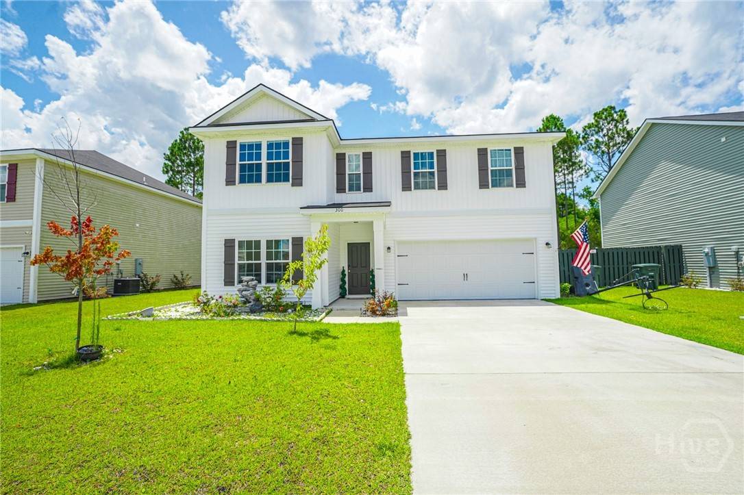 300 Brightleaf CIR, Hinesville, GA 31313
