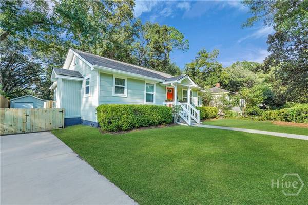 306 E 66th ST, Savannah, GA 31405