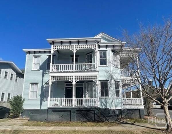 320 E 31 ST, Savannah, GA 31401