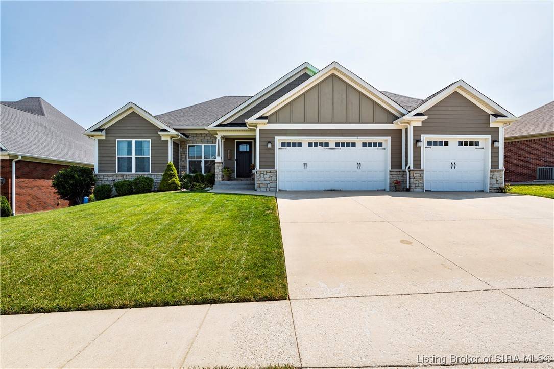 2016 Autumn Ridge DR, Sellersburg, IN 47172