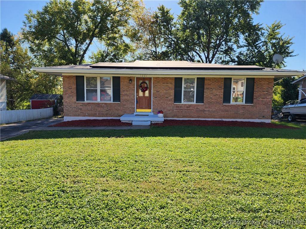 1231 Reeds LN,  Jeffersonville,  IN 47130