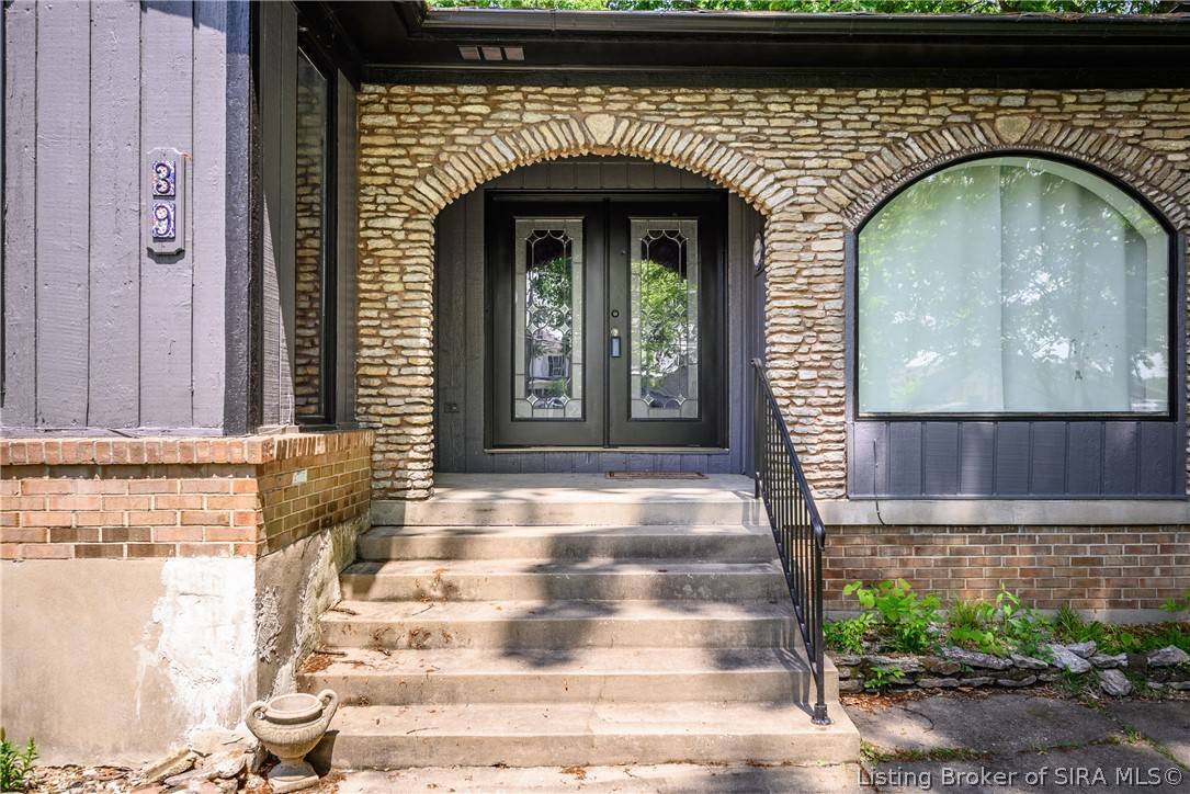 Jeffersonville, IN 47130,39 Arctic Springs