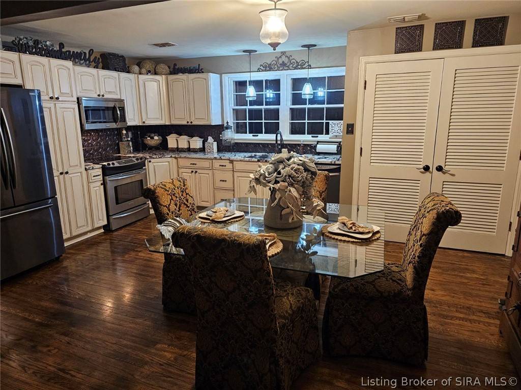 Madison, IN 47250,317 Meadow LN