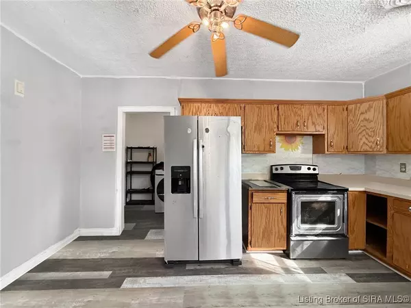 Austin, IN 47102,60 Factory DR