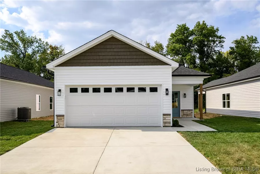 3 Cedargrove LN, Jeffersonville, IN 47130