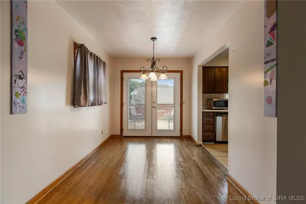 Clarksville, IN 47129,211 Sherwood CT