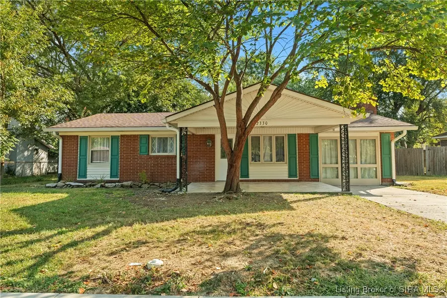 2330 Raintree DR, Clarksville, IN 47129