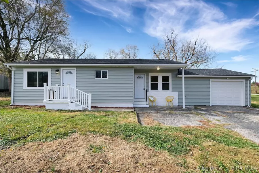 779 Yenowine LN, Georgetown, IN 47122