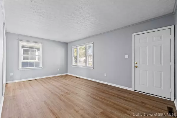 Jeffersonville, IN 47130,702 Crestview CT