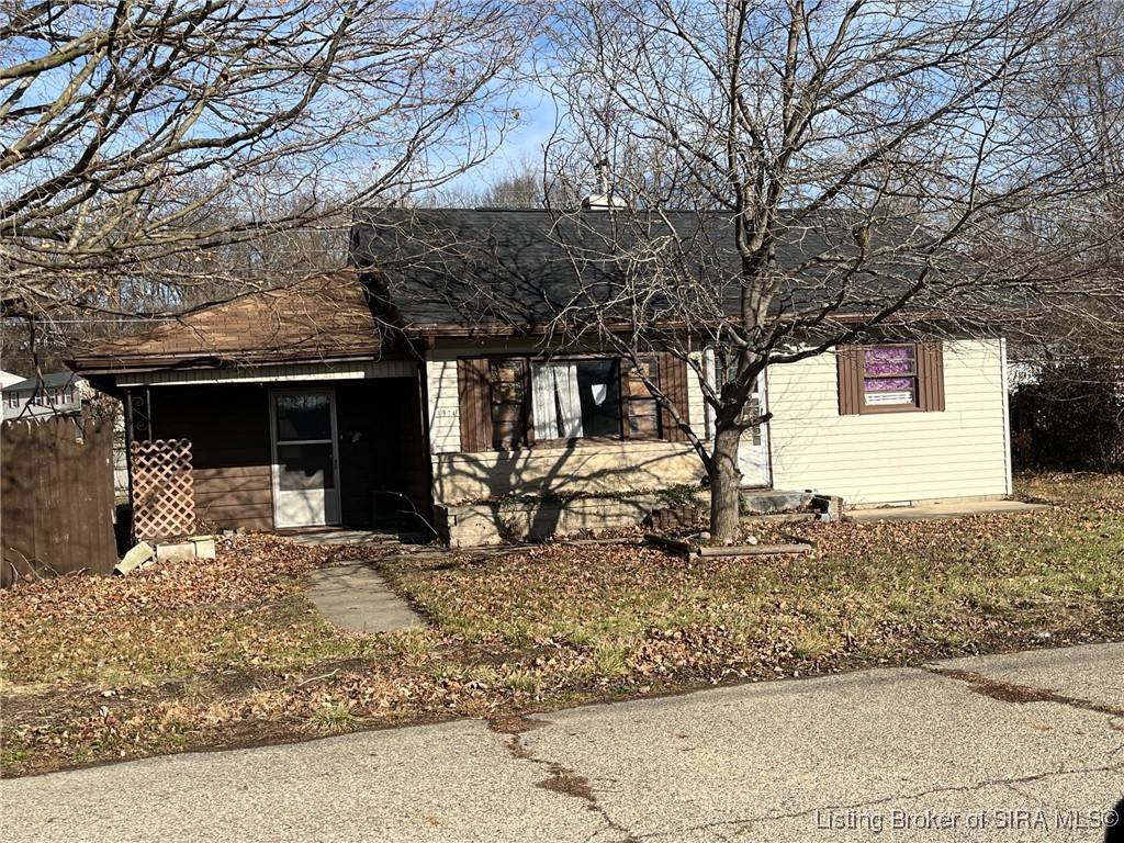 1914 Woodlawn AVE,  Logansport,  IN 46947