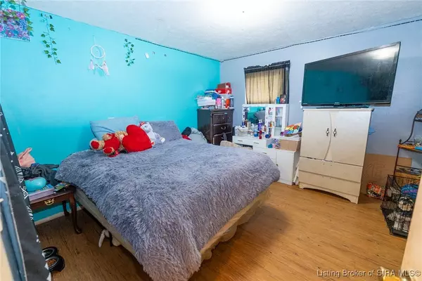 Jeffersonville, IN 47130,501 W 5th ST