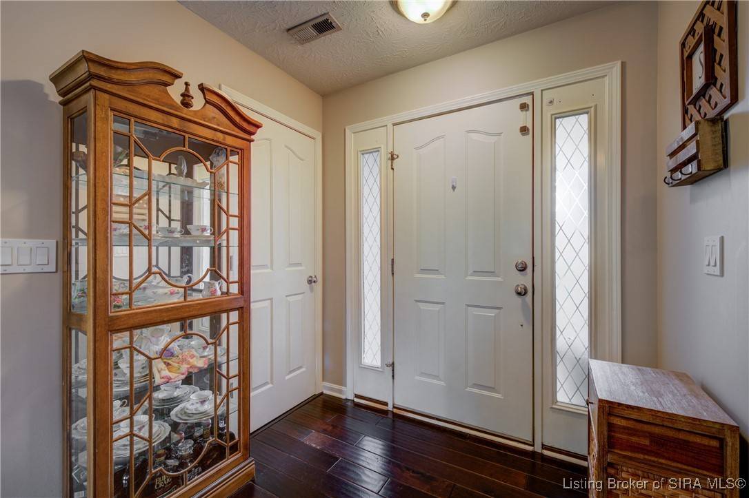 Sellersburg, IN 47172,7006 Plum Creek DR