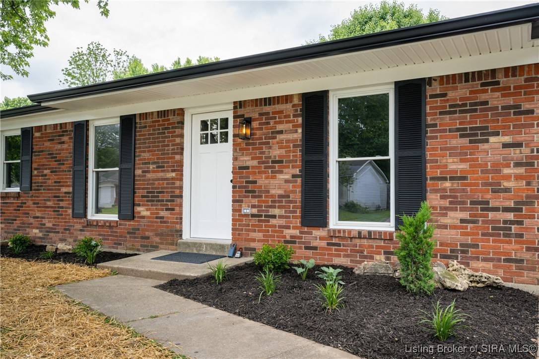 Jeffersonville, IN 47130,921 Senate AVE