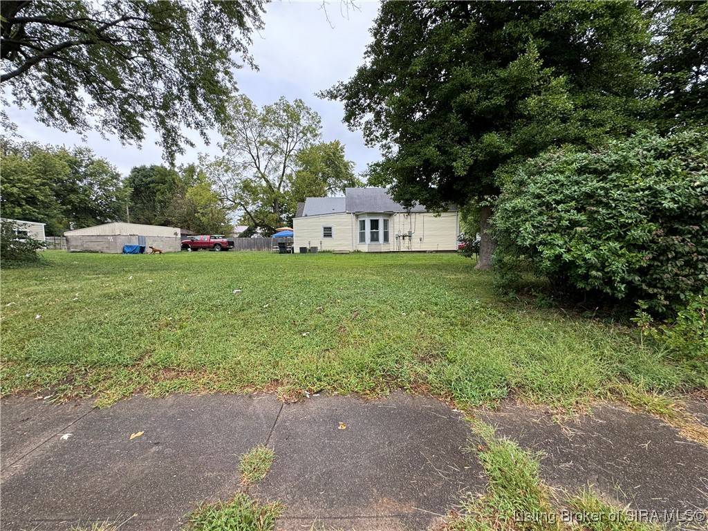 New  Albany, IN 47150,335 E 15th ST