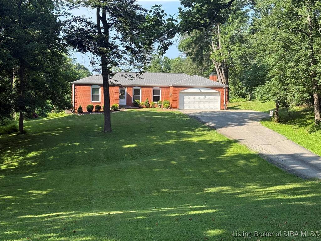 62 N Hill DR, Floyds Knobs, IN 47119