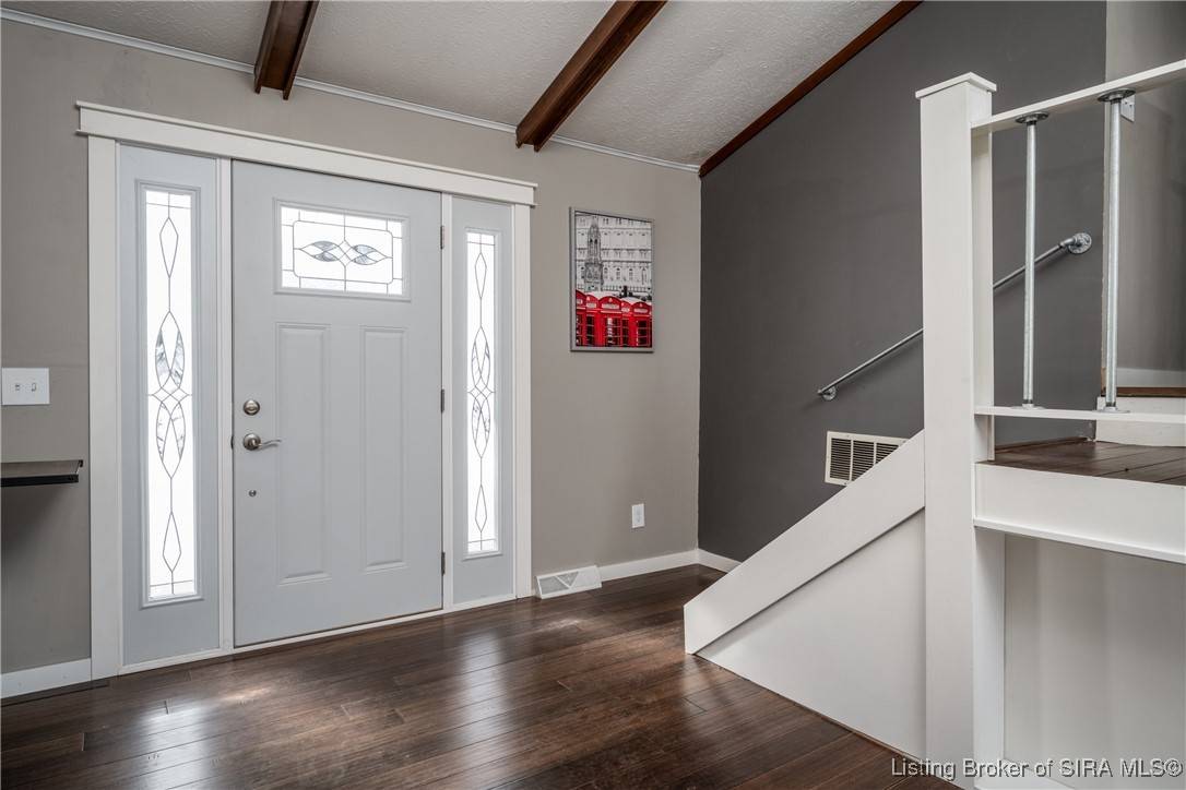 Corydon, IN 47112,1230 Karen AVE NW