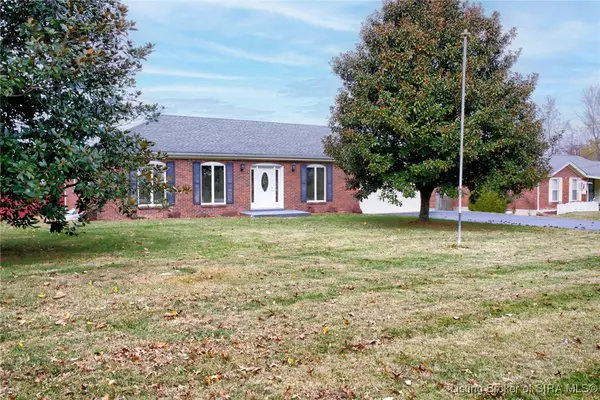 2823 Bugaboo LN, Sellersburg, IN 47172