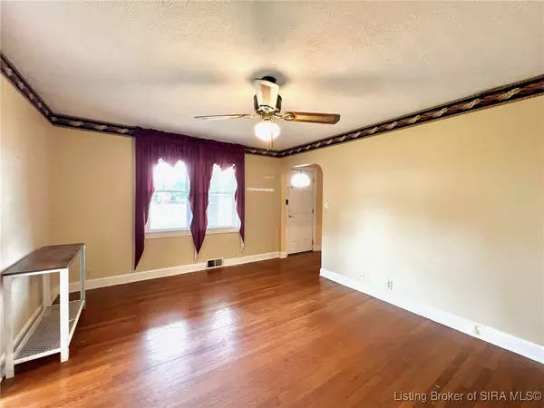 Hanover, IN 47243,111 N Main Cross ST