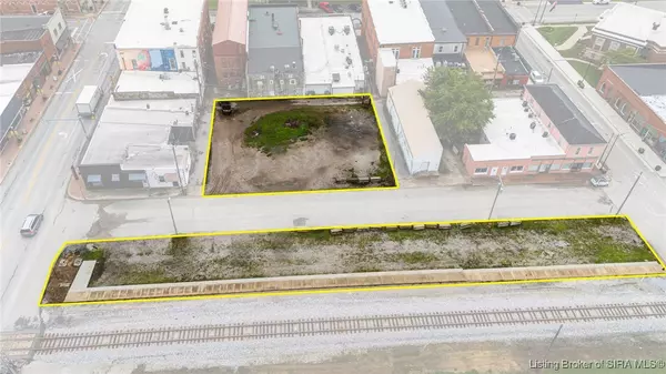 43 S Railroad ST, Scottsburg, IN 47170