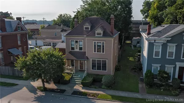209 W Market ST, Jeffersonville, IN 47130