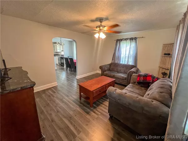 New  Albany, IN 47150,1672 Garretson LN