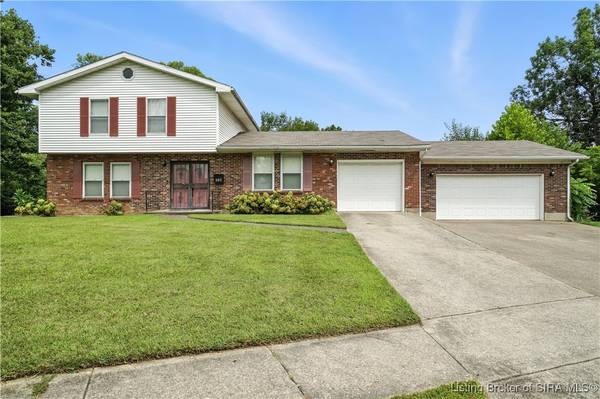 301 Country Club DR, New  Albany, IN 47150