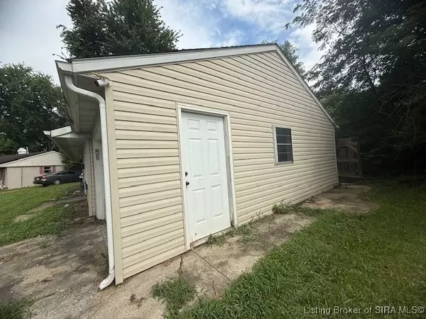 Scottsburg, IN 47170,50 Furnish CT