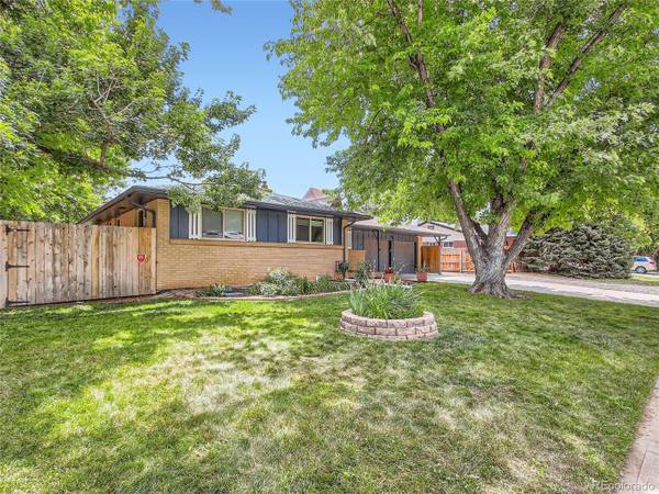 6022 Newcombe CT, Arvada, CO 80004