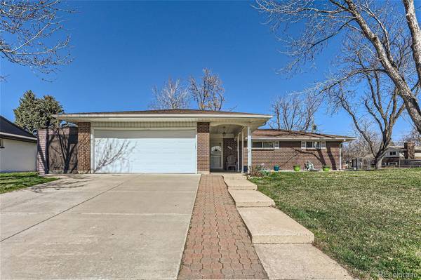 3286 S Emporia CT, Denver, CO 80231