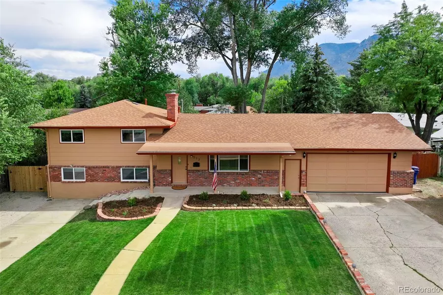 513 Arapahoe DR, Colorado Springs, CO 80905
