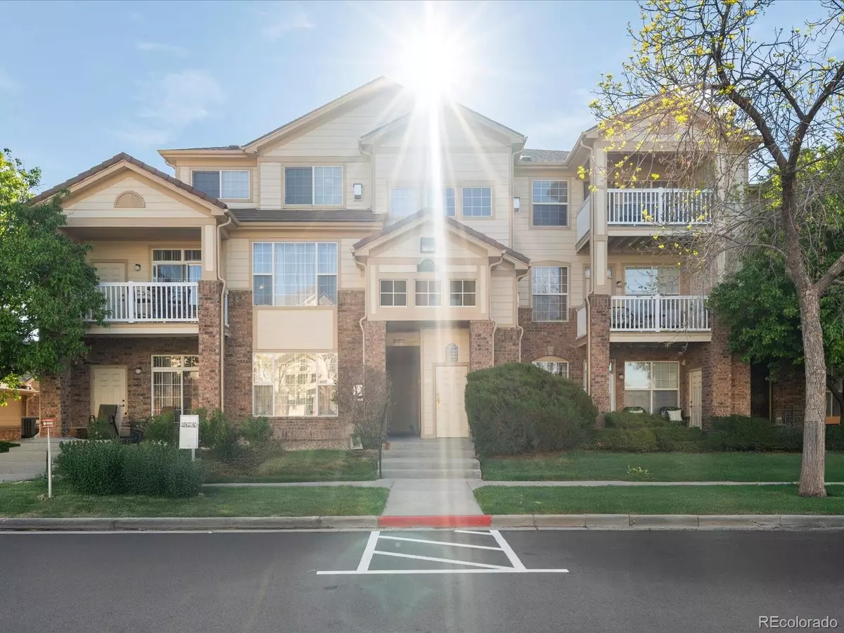 Aurora, CO 80019,5726 N Genoa WAY #201