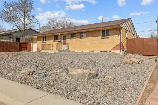 Denver, CO 80221,1001 Dakin ST