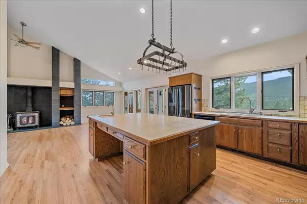 Evergreen, CO 80439,787 W Meadow RD