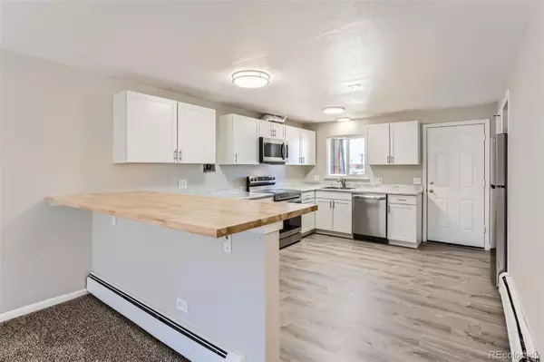 Denver, CO 80222,5491 E Warren AVE #218