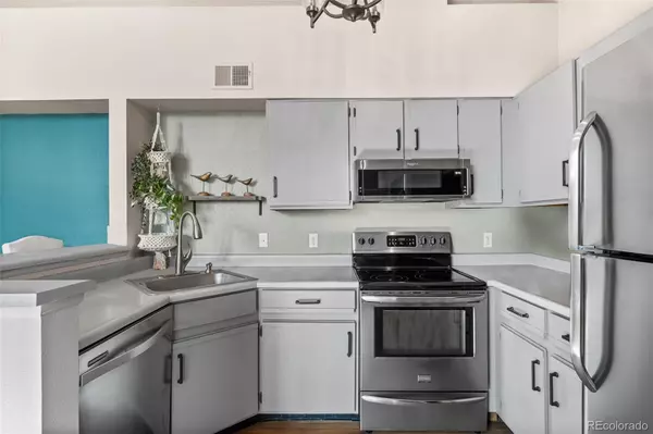 Littleton, CO 80123,4760 S Wadsworth BLVD #M301