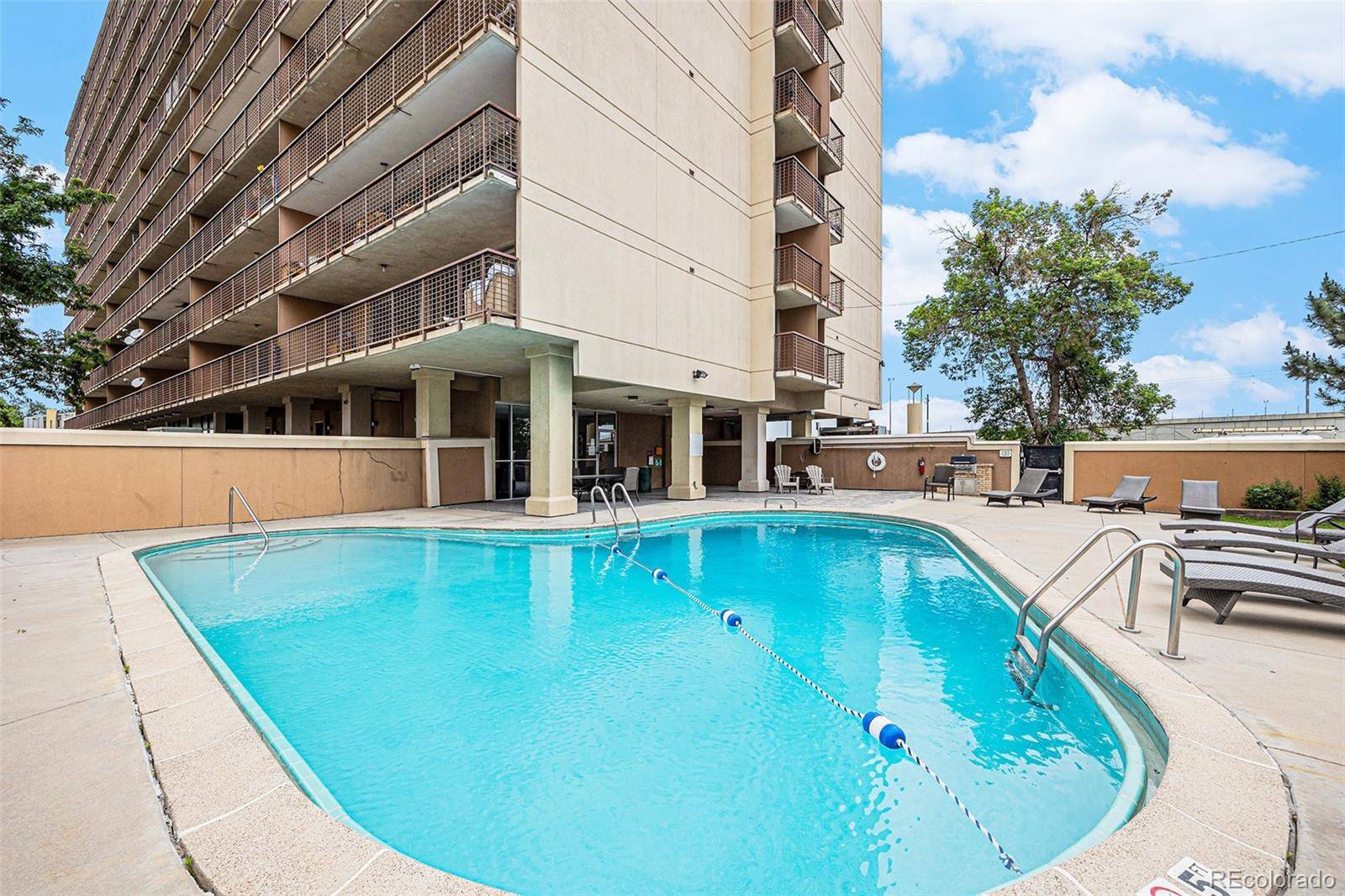 Denver, CO 80210,2225 Buchtel BLVD #208