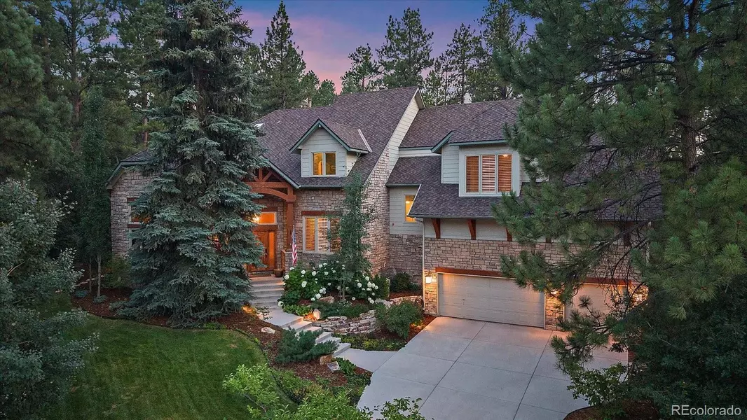 811 Moffat CT, Castle Rock, CO 80108