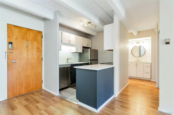 Denver, CO 80220,4801 E 9th AVE #207S