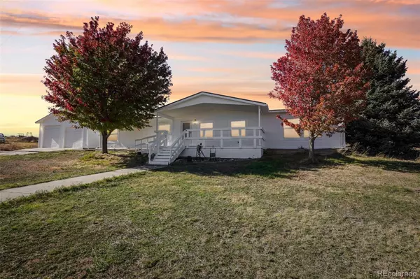 45595 Cottonwood LN, Deer Trail, CO 80105