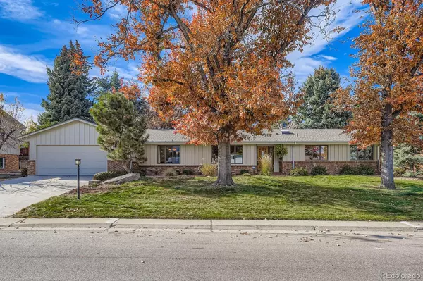 11734 W Applewood Knolls DR, Lakewood, CO 80215