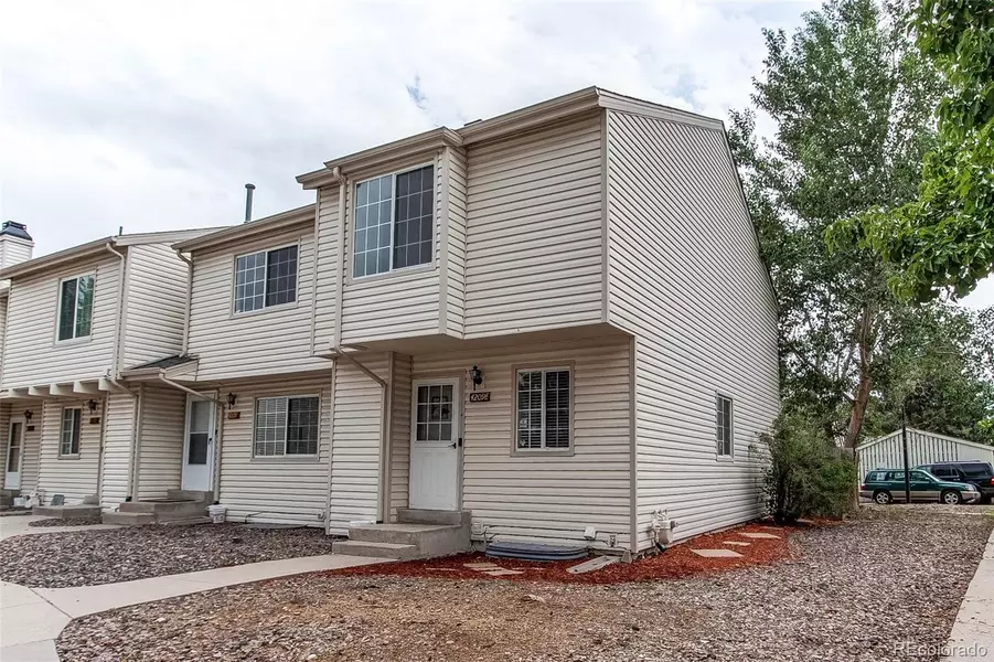 4209 S Mobile CIR #E, Aurora, CO 80013