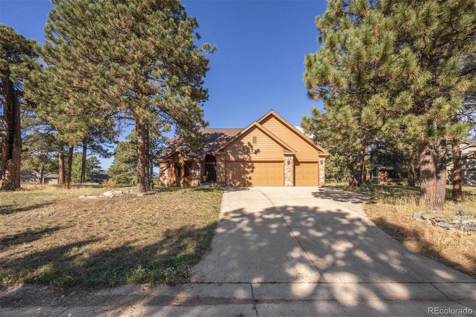 Golden, CO 80401,11 Strawflower LN