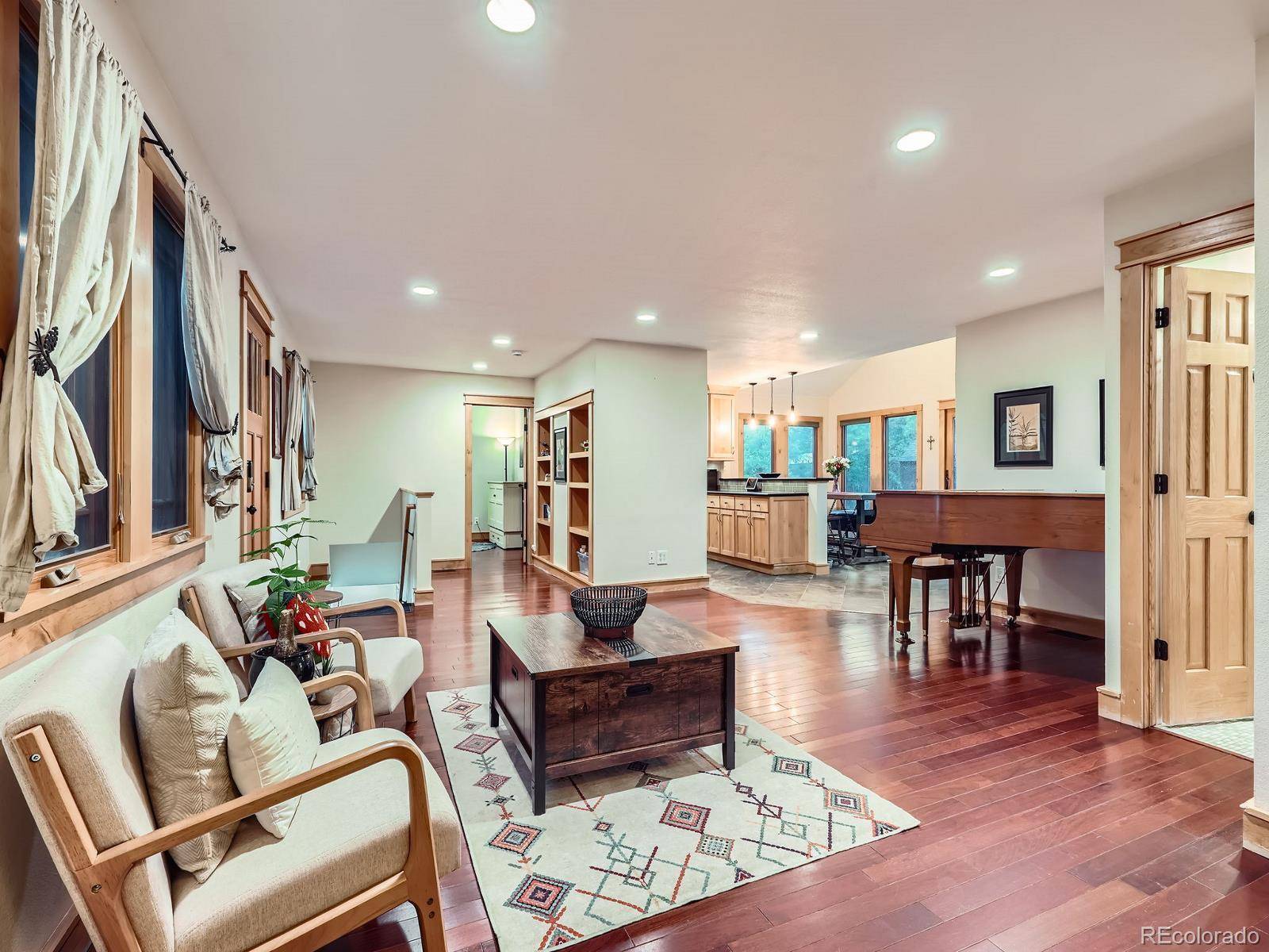 Lakewood, CO 80401,845 Urban ST