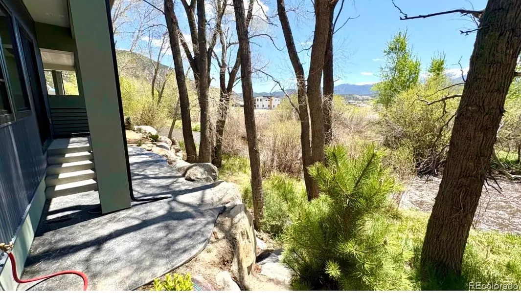 205 Two Rivers RD #G, Salida, CO 81201