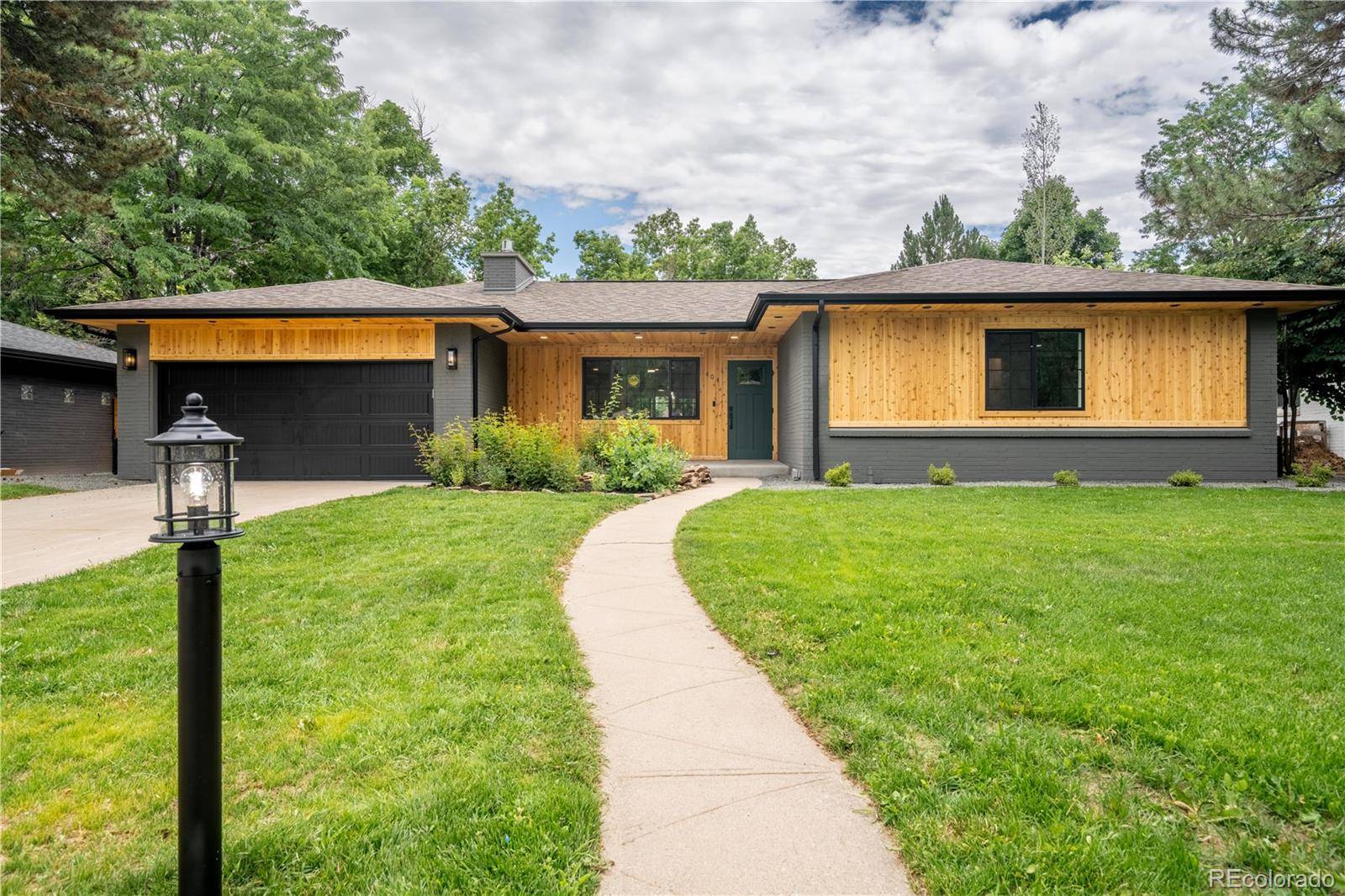 404 S Oneida WAY, Denver, CO 80224