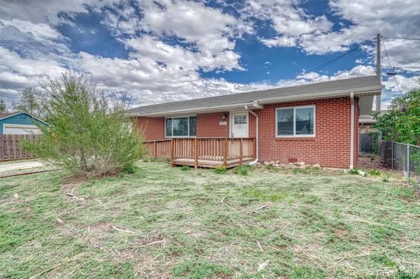 401 Crest ST, Fountain, CO 80817